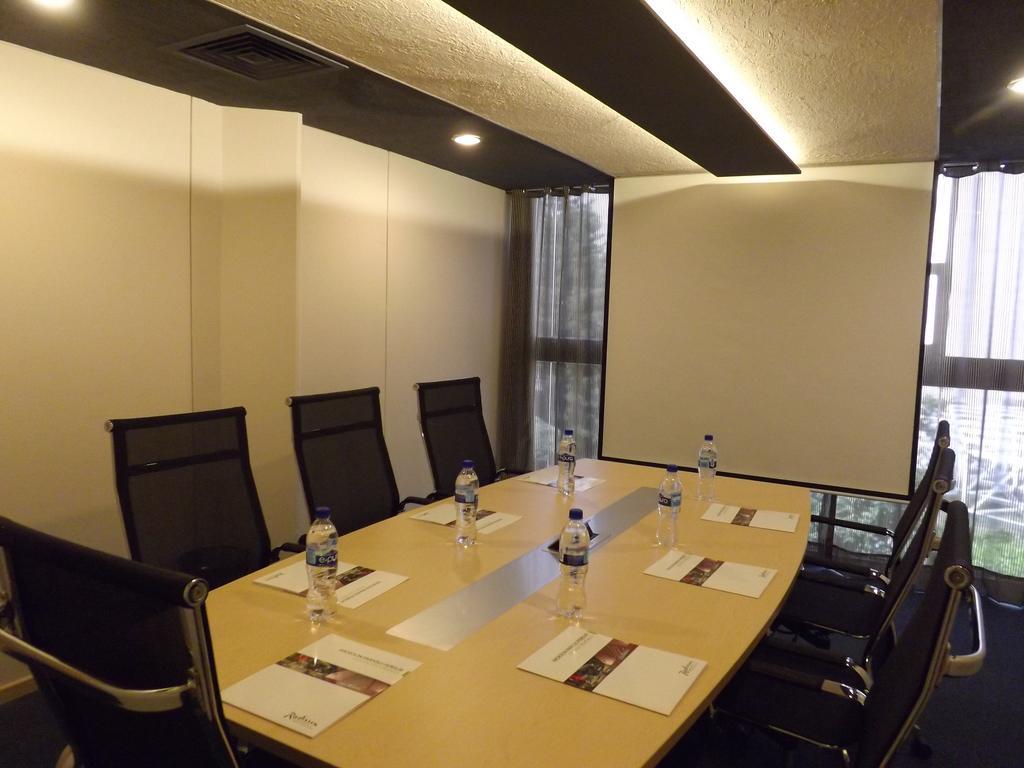 Radisson Paraiso Hotel Мехико Экстерьер фото Meeting room at the hotel