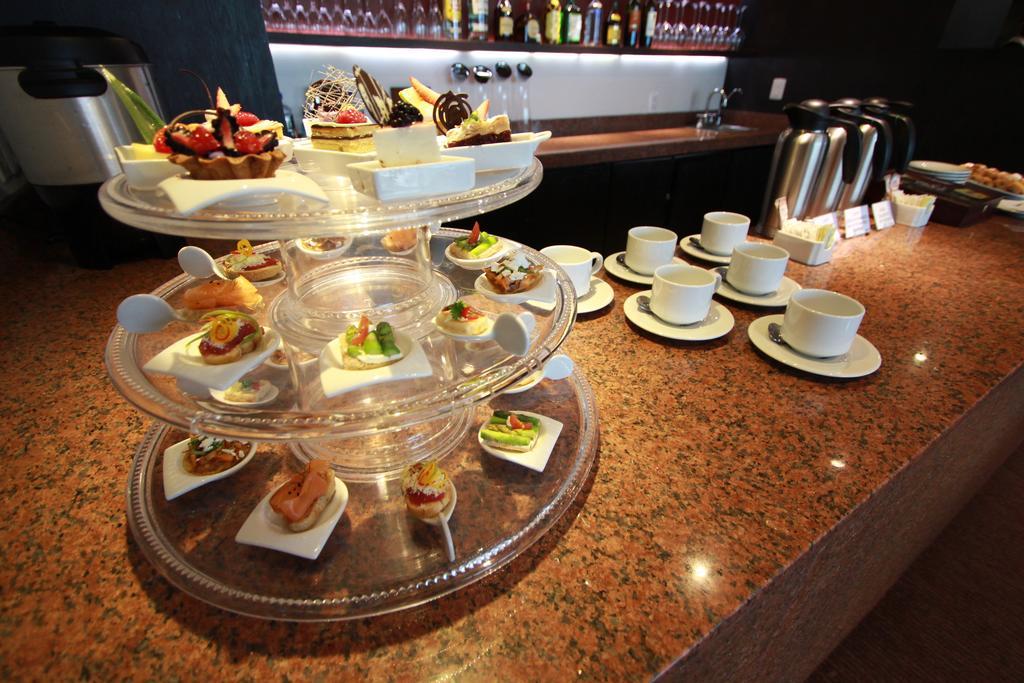 Radisson Paraiso Hotel Мехико Экстерьер фото Afternoon tea at the InterContinental Hotel, Berlin